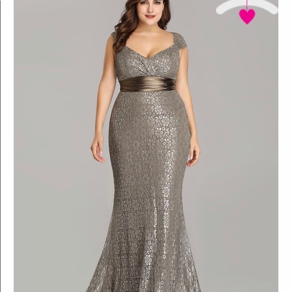 Dresses & Skirts - 🆕 Plus Size Floor Length Lace Evening Party Dress